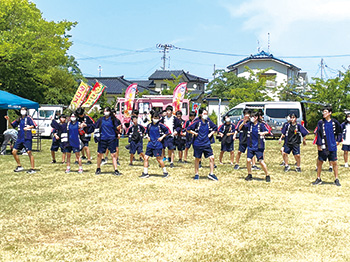 大形夏フェスでの中学生の総踊り(大形中学校)