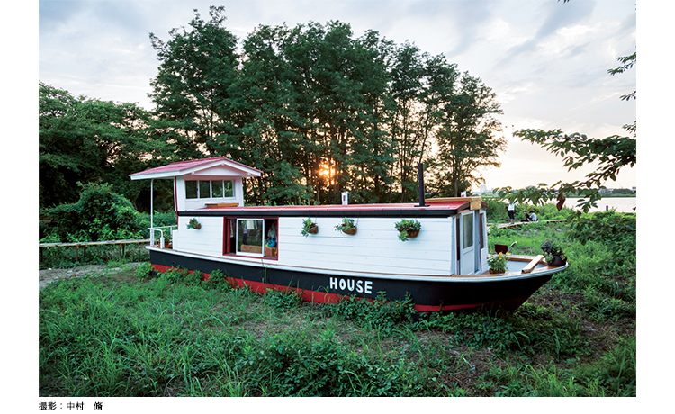 BOAT HOUSE DOCK YARD1