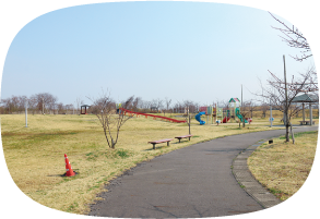 やすらぎの森公園の全景写真