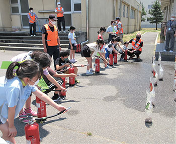 立仏小学校の児童のあそぼうさい