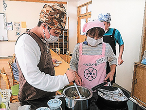 西特別支援学校　地域とパートナーシップ事業の様子