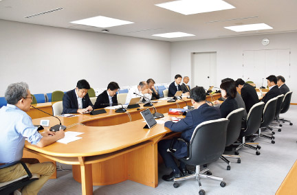 写真　地域公共交通調査特別委員会