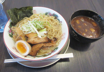 もち麦麺のつけめん