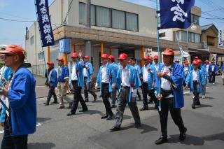 白根大凧合戦 市中パレードの写真